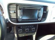 Volkswagen Beetle Hatchback 1,2 l 77 kw