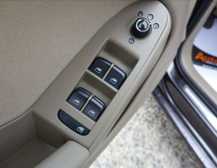 Audi A4 Kombi 2,0 l 105 kw