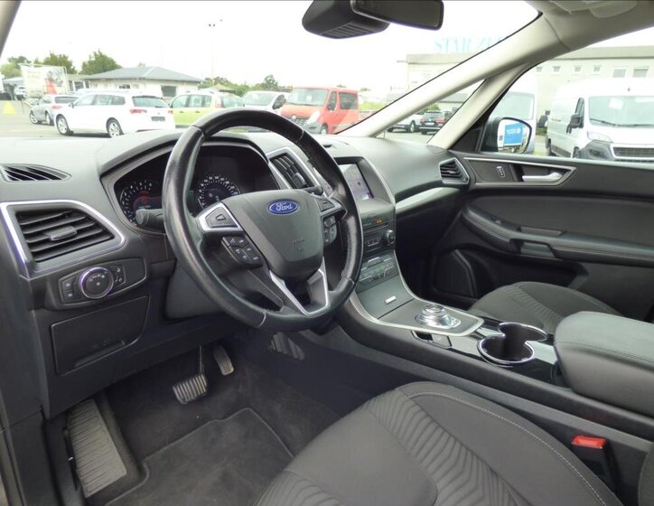 Ford S-MAX MPV 2,0 l 110 kw