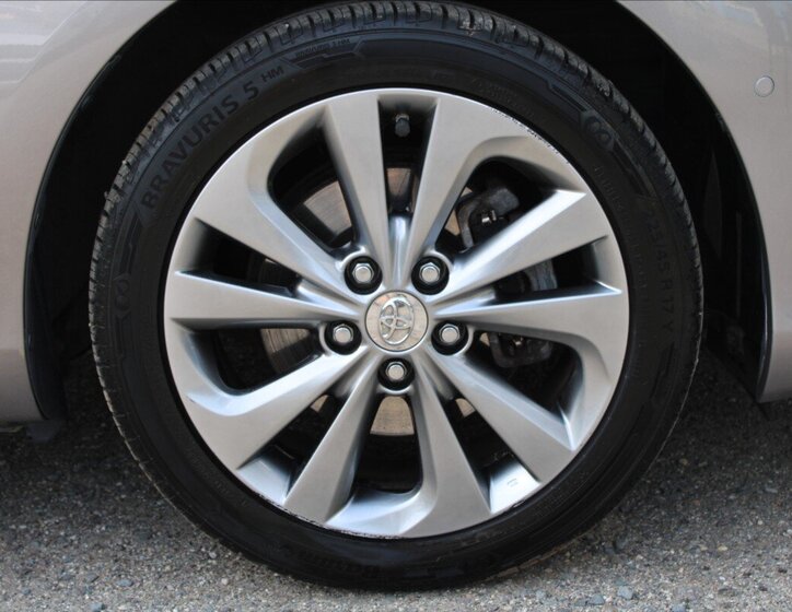 Toyota Auris 30
