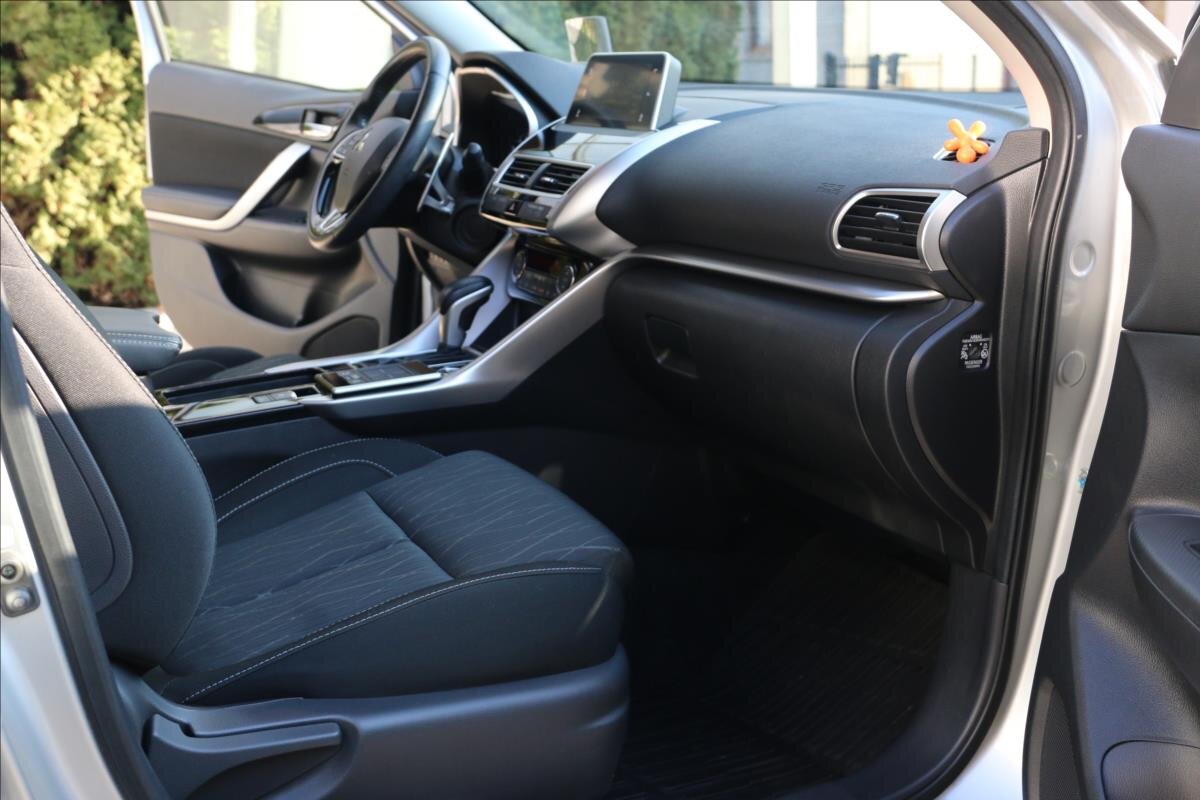 Mitsubishi Eclipse Cross Kombi 1,5 l 120 kw