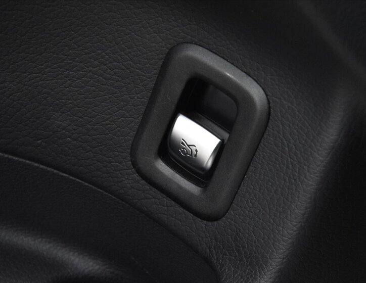 Mercedes-Benz GLC SUV / Terénní 2,0 l 143 kw