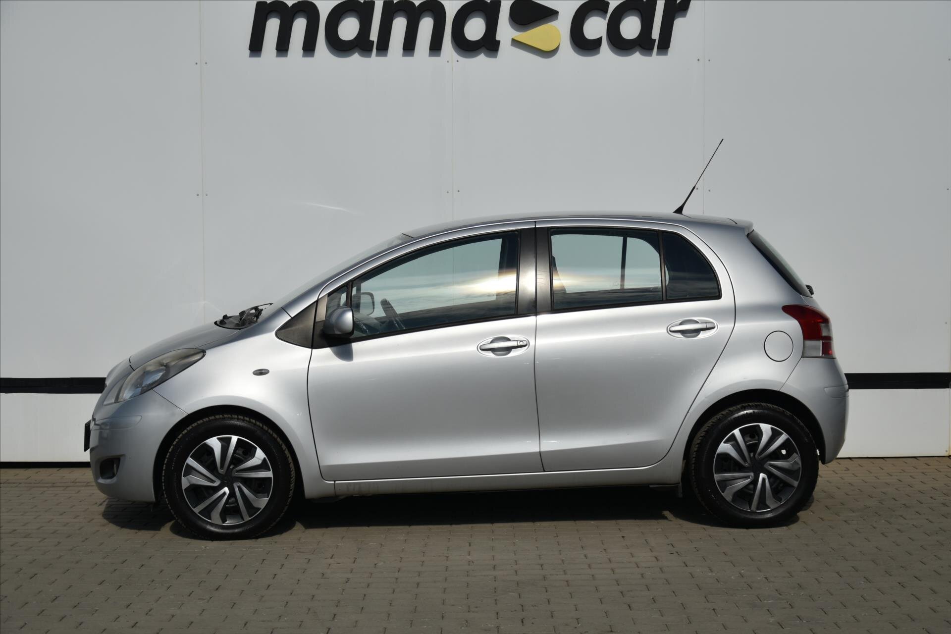 Toyota Yaris Hatchback 1,3 l 73 kw