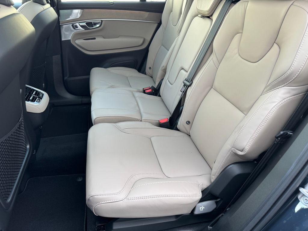 Volvo XC90 SUV / Terénní 2,0 l 184 kw