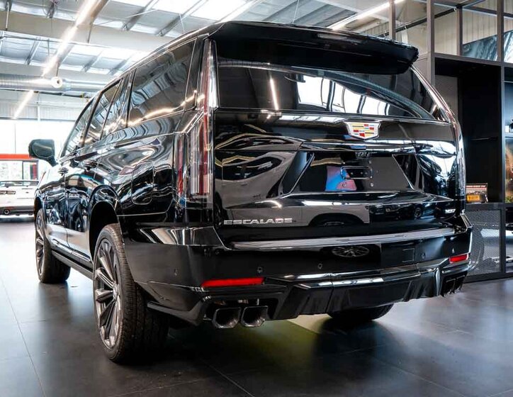 Cadillac Escalade SUV / Terénní 6,2 l 508 kw