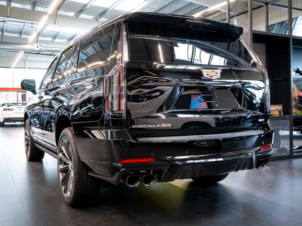 Cadillac Escalade SUV / Terénní 6,2 l 508 kw