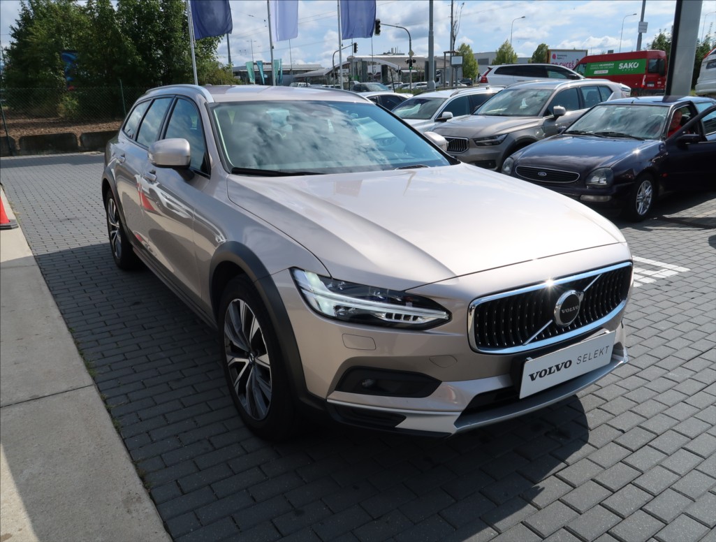 Volvo V90