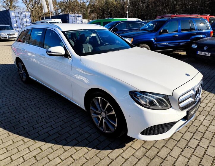 Mercedes-Benz Třídy E 6