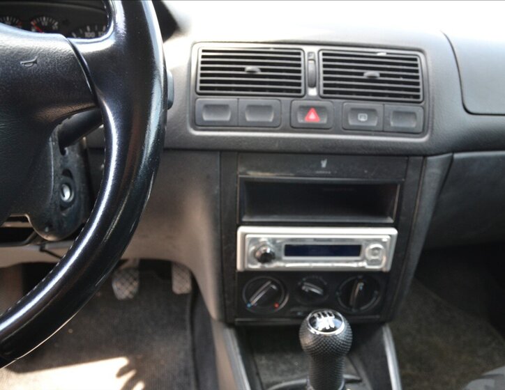 Volkswagen Golf Hatchback 1,4 l 55 kw