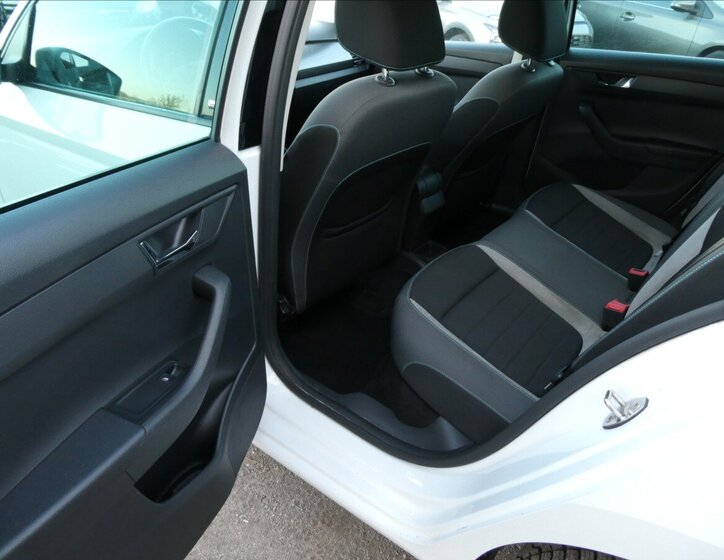 Škoda Fabia Hatchback 999,0 55 kw