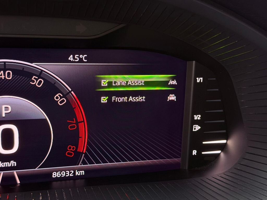 Škoda Kamiq SUV 999,0 85 kw