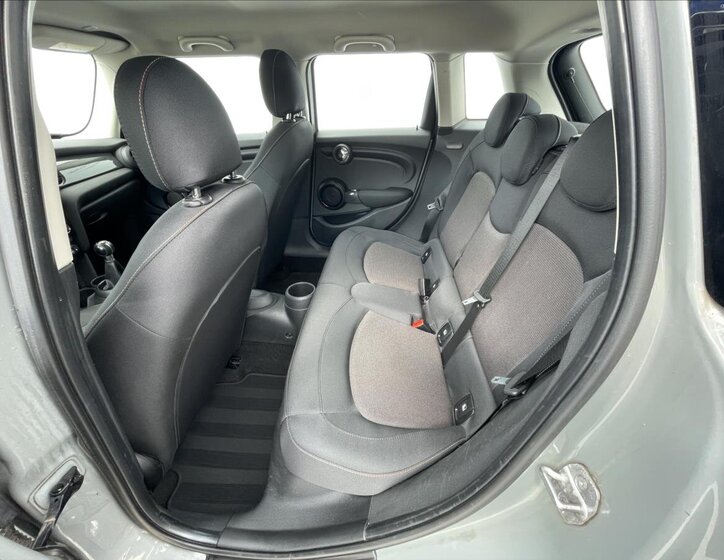 Mini Cooper Hatchback 1,5 l 100 kw