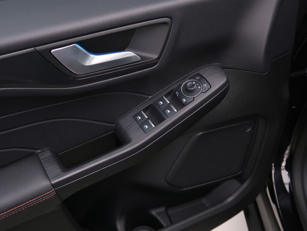 Ford Kuga SUV / Terénní 2,0 l 88 kw