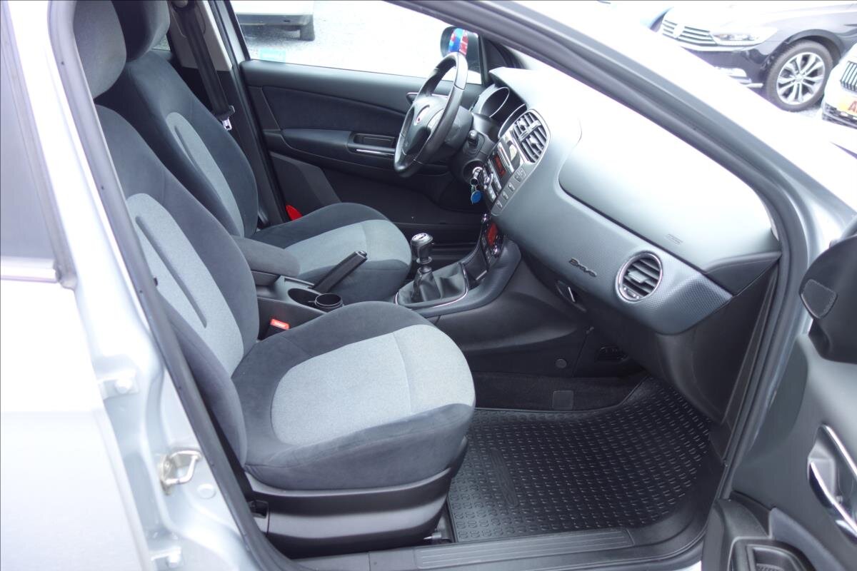 Fiat Bravo Hatchback 1,6 l 88 kw