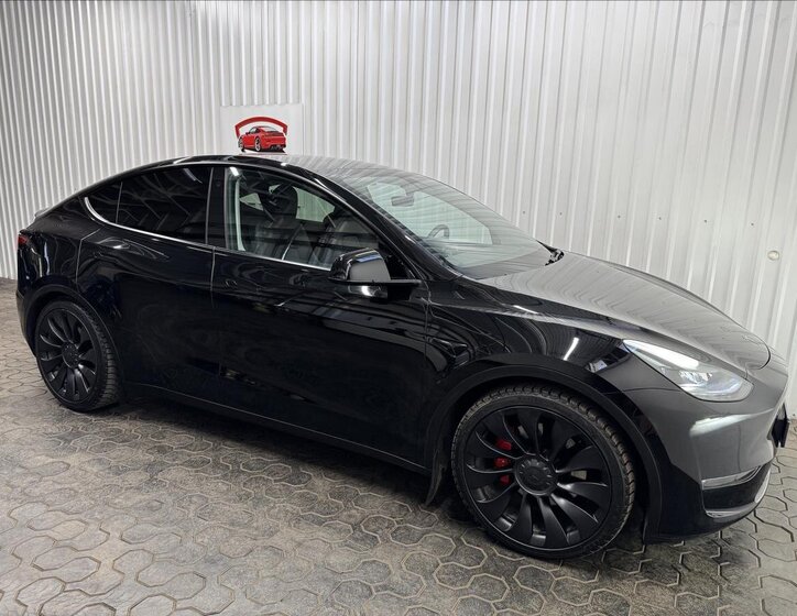 Tesla Model Y SUV 0,0 393 kw