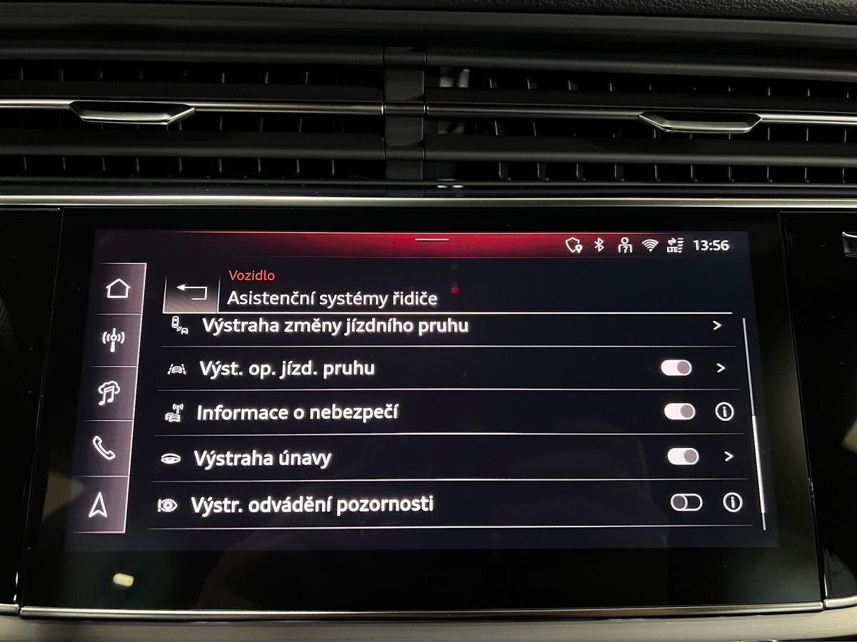 Audi Q8 SUV / Terénní 3,0 l 210 kw