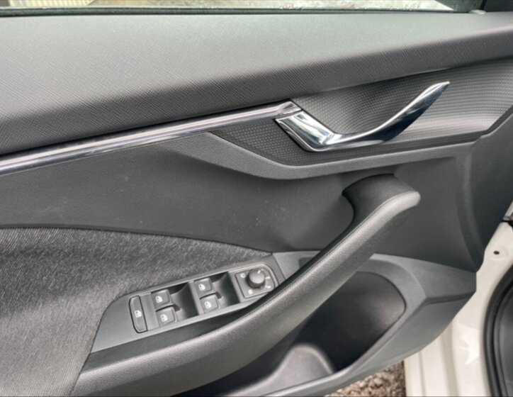 Škoda Scala Hatchback 999,0 81 kw