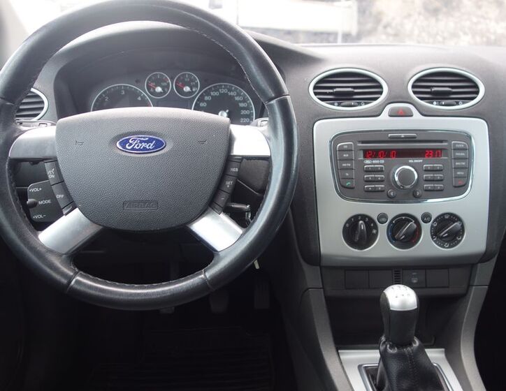 Ford Focus 9
