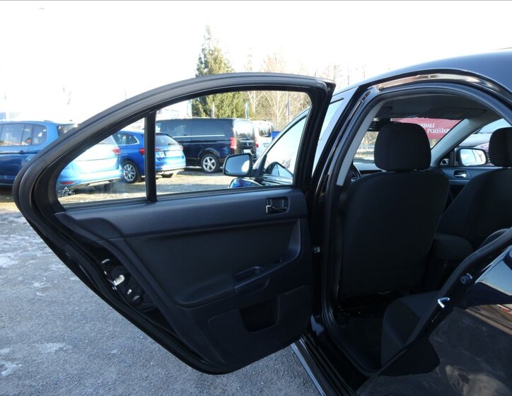 Mitsubishi Lancer Hatchback 1,8 l 105 kw