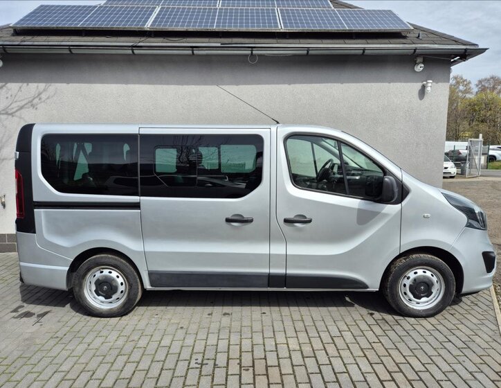 Opel Vivaro Kombi 1,6 l 92 kw