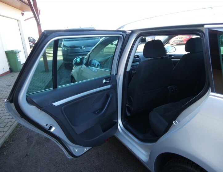 Volkswagen Golf Kombi 1,4 l 90 kw