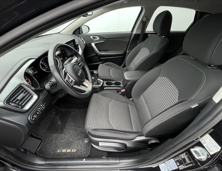 KIA Ceed Hatchback 998,0 74 kw