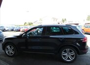 Volkswagen Touareg SUV / Terénní 3,0 l 180 kw