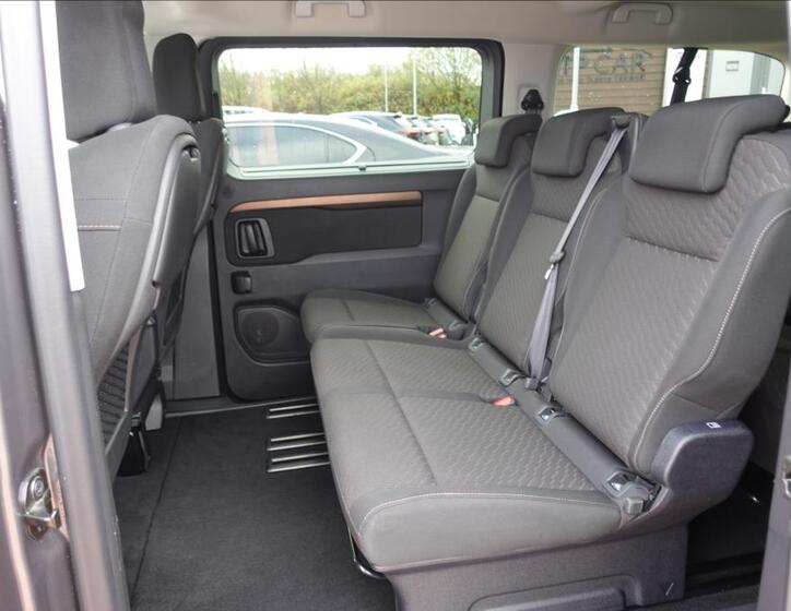 Toyota ProAce Verso 11