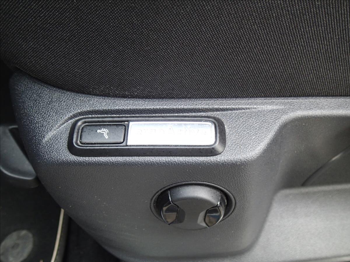 Volkswagen Tiguan SUV / Terénní 2,0 l 110 kw