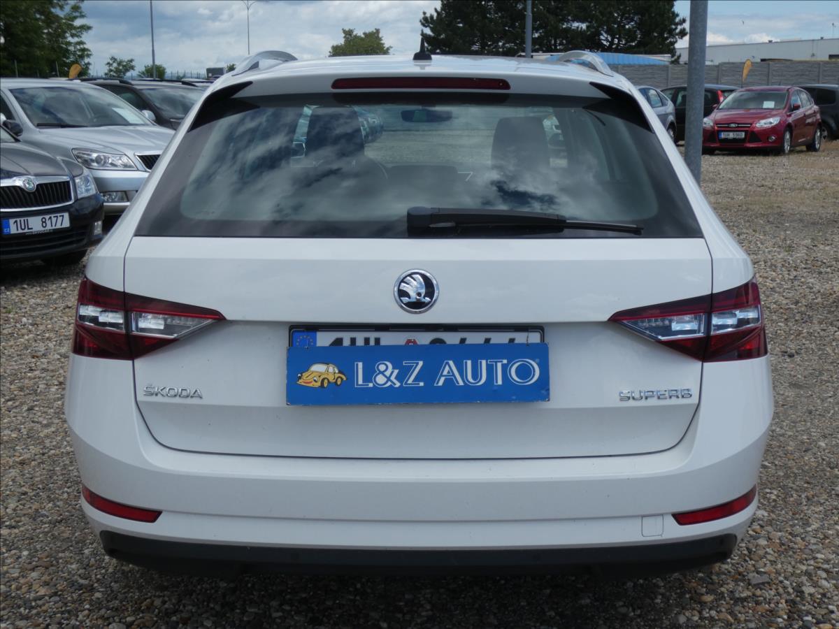 Škoda Superb