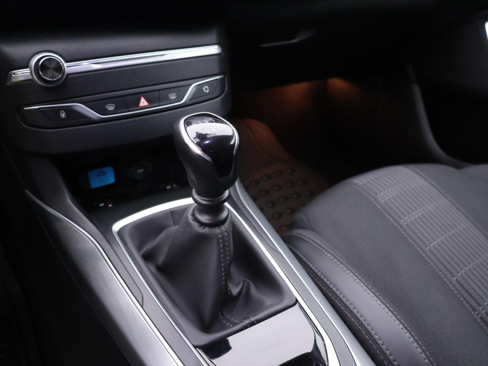 Peugeot 308 Kombi 1,2 l 96 kw