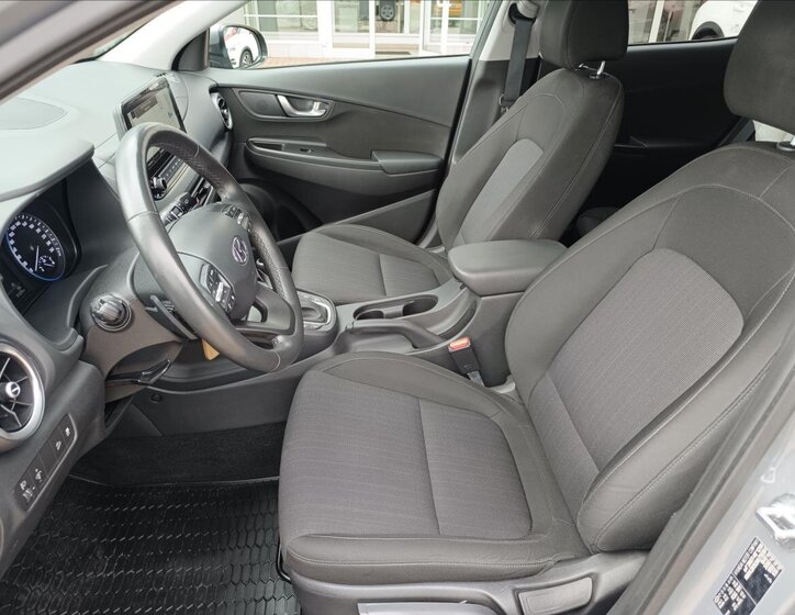 Hyundai Kona SUV 1,6 l 145 kw