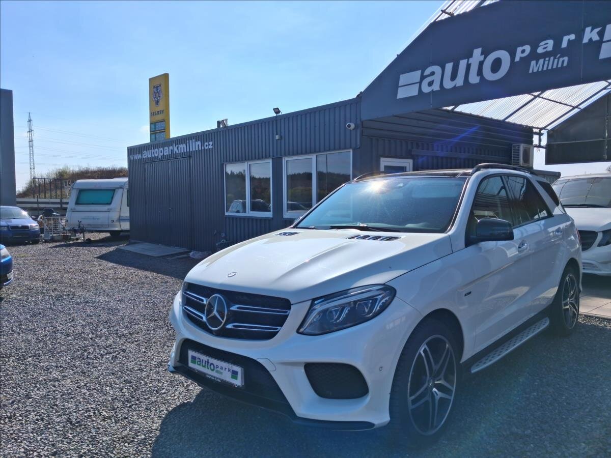 Mercedes-Benz GLE Kombi 3,0 l 270 kw