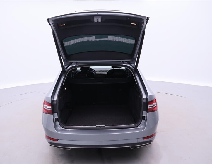 Škoda Superb Kombi 2,0 l 140 kw