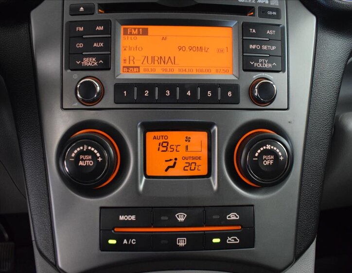 KIA Carens MPV 1,6 l 94 kw