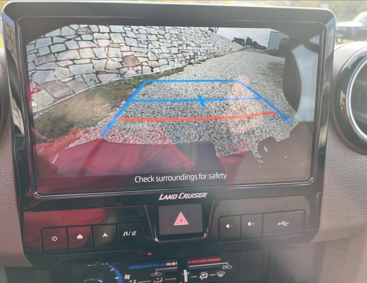 Toyota Land Cruiser 24