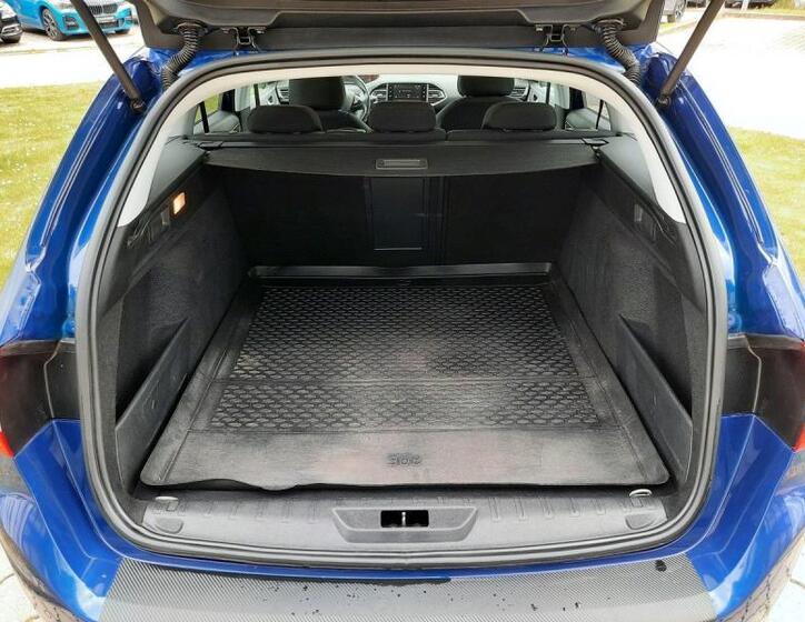 Peugeot 308 5