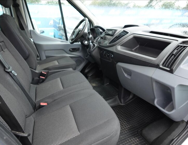 Ford Transit Valník 2,0 l 96 kw
