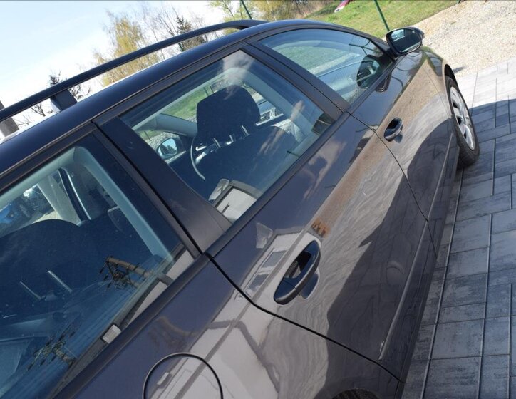 Volkswagen Passat Kombi 1,9 l 77 kw