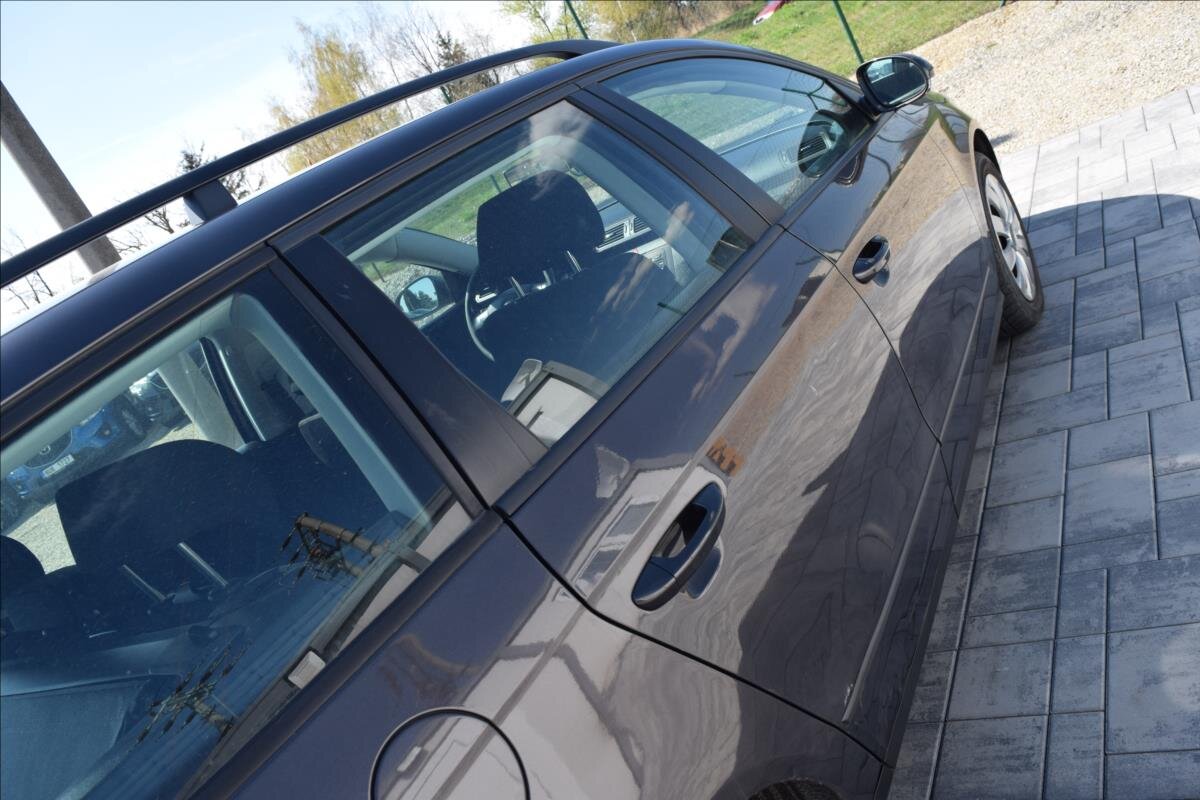 Volkswagen Passat Kombi 1,9 l 77 kw