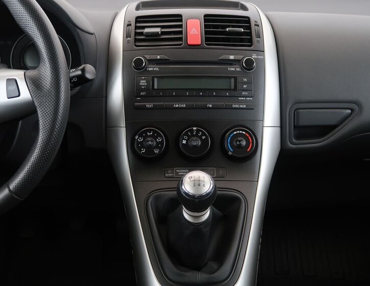 Toyota Auris Hatchback 1,6 l 97 kw