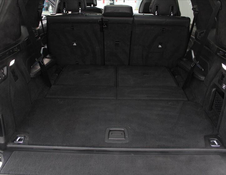 BMW X7 14