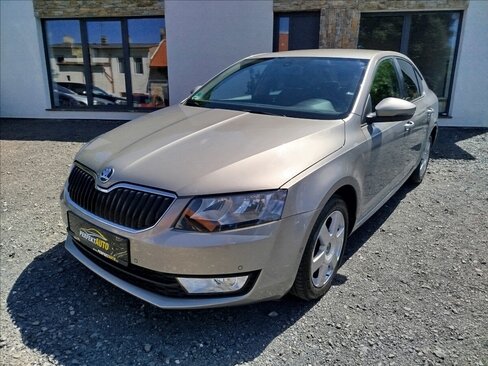 Škoda Octavia Sedan / Limuzína 1,2 l 77 kw