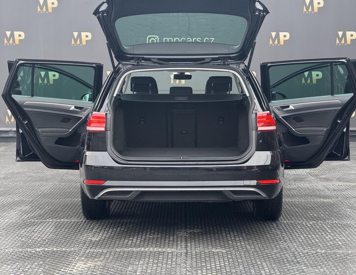 Volkswagen Golf Kombi 1,6 l 85 kw