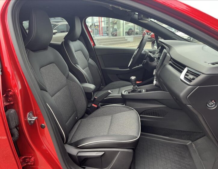 Mitsubishi Colt Hatchback 999,0 67 kw