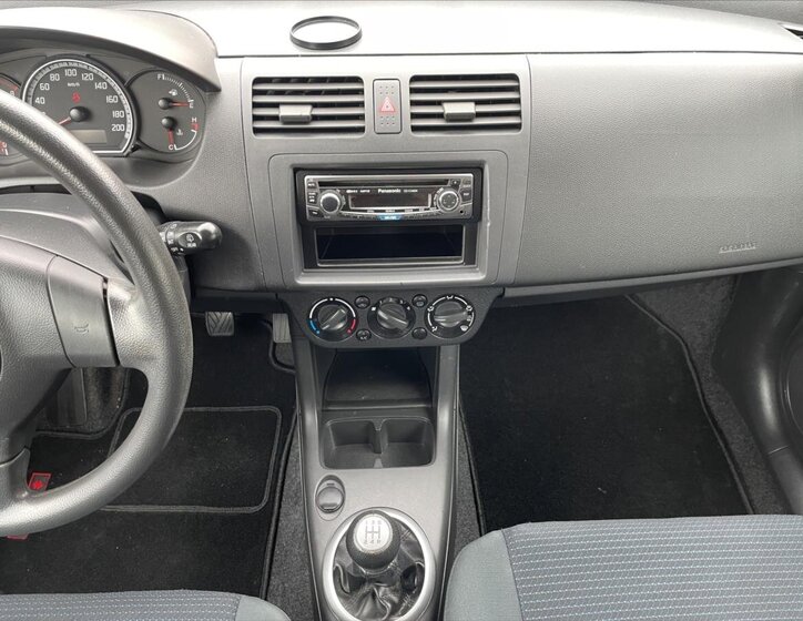 Suzuki Swift Hatchback 1,3 l 67 kw