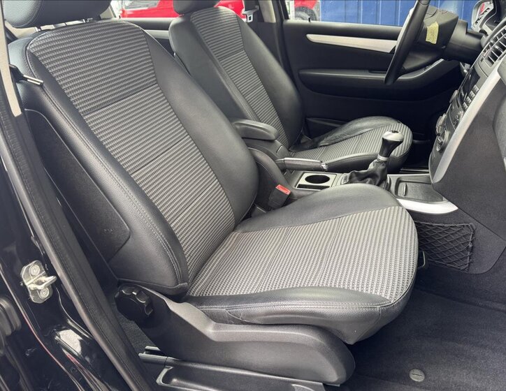 Mercedes-Benz Třídy B Hatchback 2,0 l 103 kw