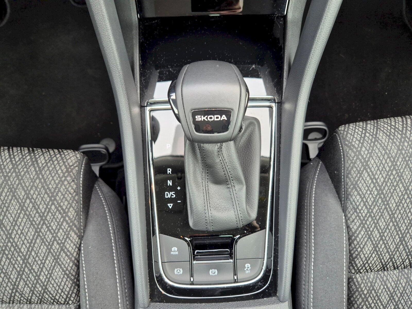 Škoda Karoq SUV 1,5 l 110 kw