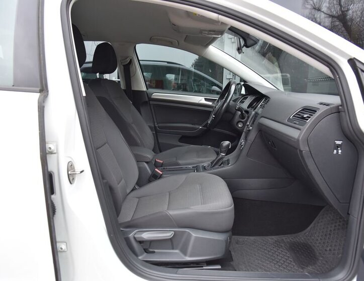 Volkswagen Golf Kombi 1,4 l 81 kw