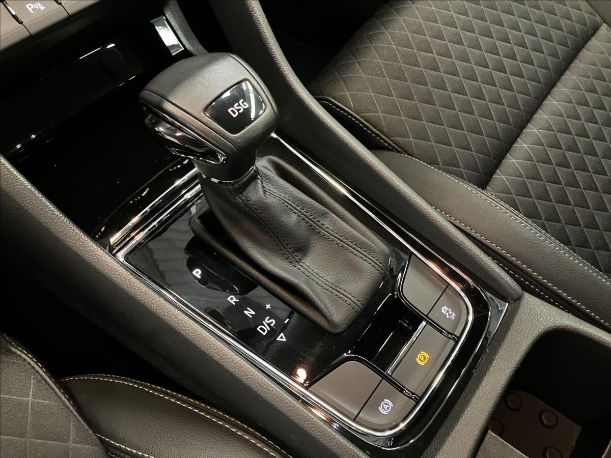 Škoda Karoq SUV / Terénní 2,0 l 85 kw